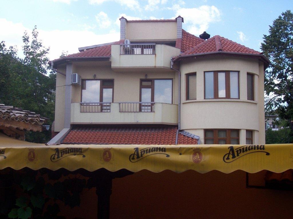 Fenerite Family Hotel Targóvishte Exterior foto